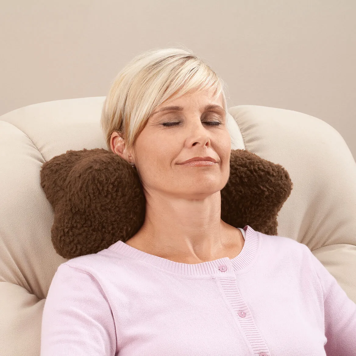 Sherpa Neck Cradle Pillow by OakRidge™
