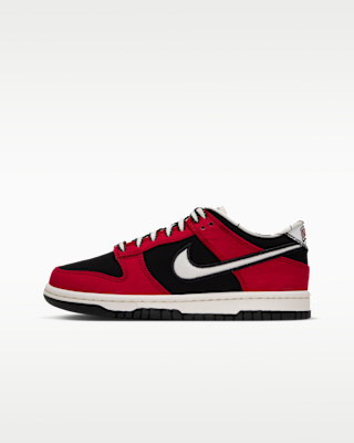 Nike Dunk Low LV8