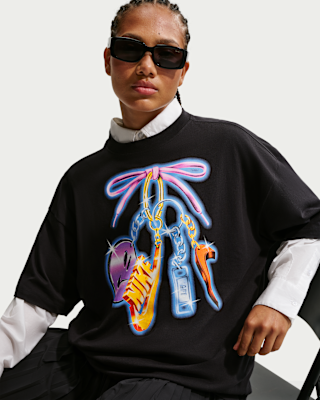 Nike Sportswear Classic Women's Oversized T-Shirt