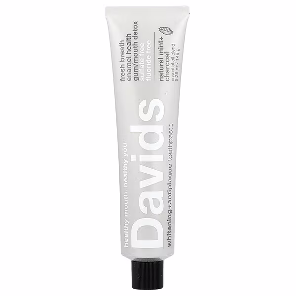 Davids, Whitening + Antiplaque Toothpaste, Natural Mint + Charcoal , 5.25 oz (149 g)