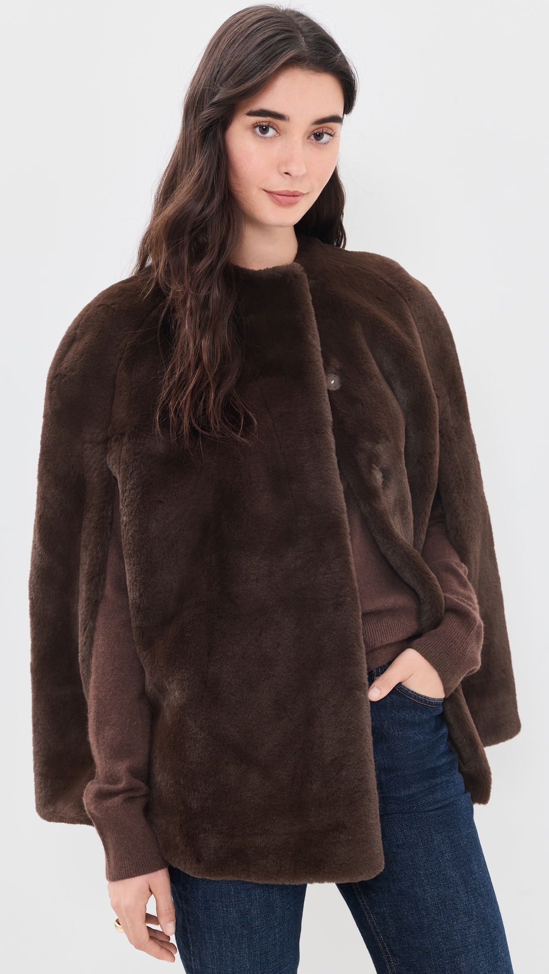 Apparis Sloane Cape