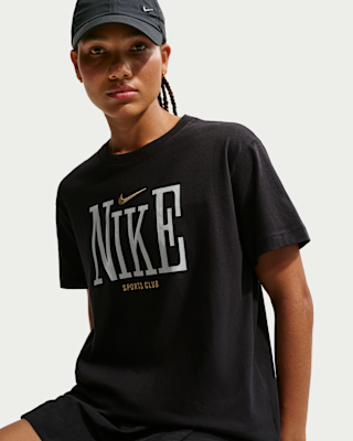 Nike Sportswear Classic Women's Oversized T-Shirt
