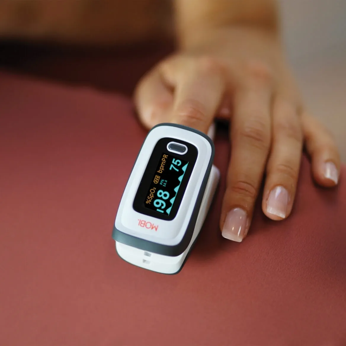 Mobi Connect Smart Fingertip Pulse Oximeter